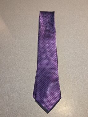 Elegant Purple Micro-Textured Men's Tie